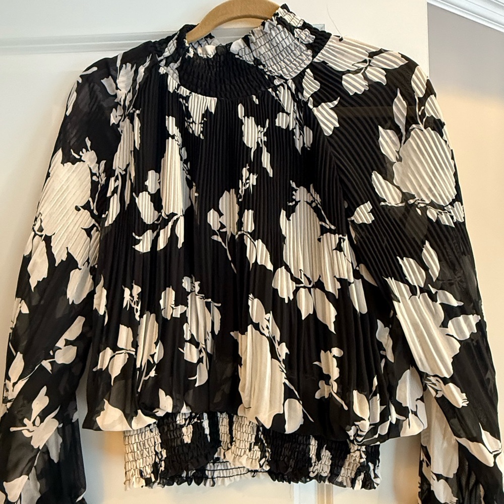 Gracia Black Blouse with Long Sleeves and Mandarin Collar